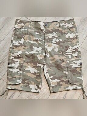 George Men's 42 Camo Cargo Shorts Below The Knee Messenger Beach Khaki NWT